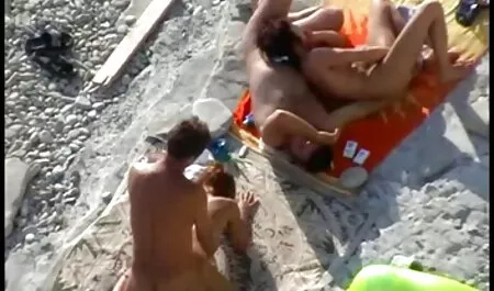 Az amatőr sexvideo elveszett fickó egy földúton van.