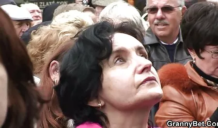 Ázsiai lány lesz terhes sex video a puncija, valamint a seggét szar