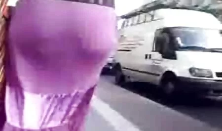 Két fiatal nővér fasz nagyapa, majd ossza meg a régi érett szex ingyen kakas.