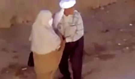 Agnes két faszt gruppen szex video akar.