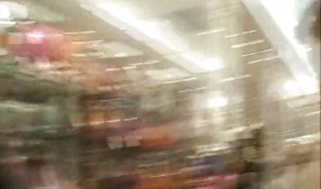 Busty Latin nagyi sex videok nyilvános ügynök lovagol egy nagy, kövér kakas.