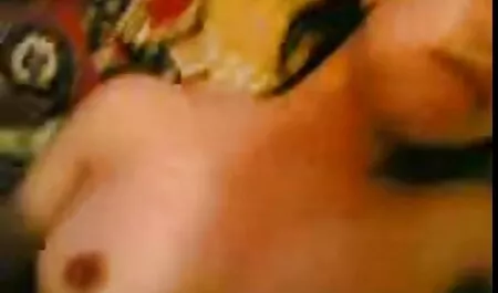Baszik első sex videó mindkét lyuk egy nagy uborka