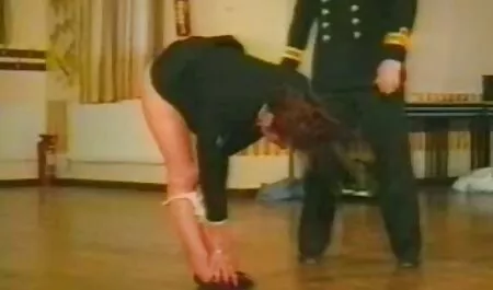 Dane Jones romantikus pornófilmek Szőke, Nagy Cicik, fekete ruha, harisnya szar sok szempontból