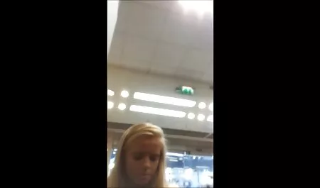 Cseh - szekszi videok szeretek maszturbálni, maszturbálni játszani a puncimmal a kandalló közelében.