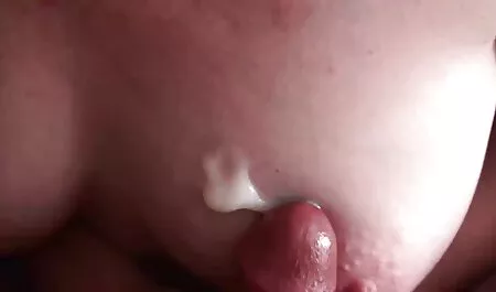 Busty túrák ingyensex erős lüktetés.