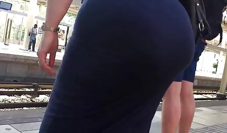 Barna milf baszik a seggét egy nagy játék. sex video letoltese
