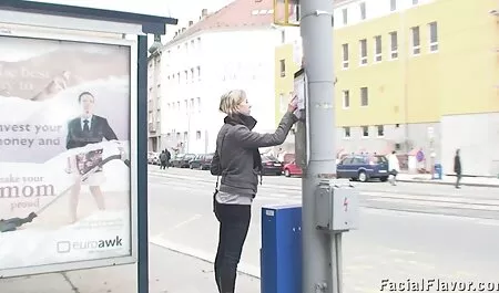Húgy fétis lány maszturbáció vízi sportok szex f