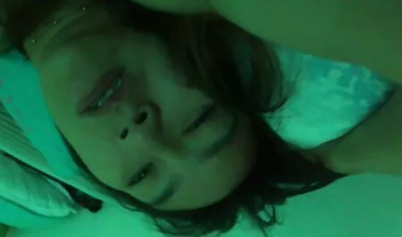 Eladósorban lévő Filmek-Nagy swinger szex video Mellek cumm