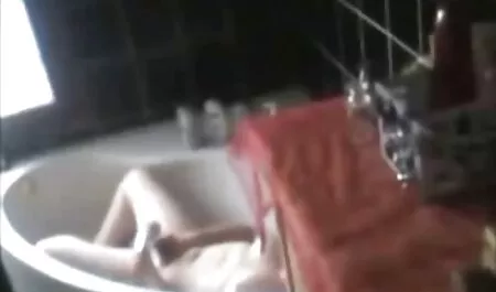 Ázsiai ribanc mobil szex videok szereti a perverz anális dobogó