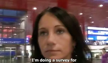 Aranyos, nagymellű lány, hogy kielégítsék a magyarsex puncija
