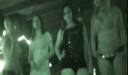 Kanos ribanc rábaszik a online sex filmek torkát